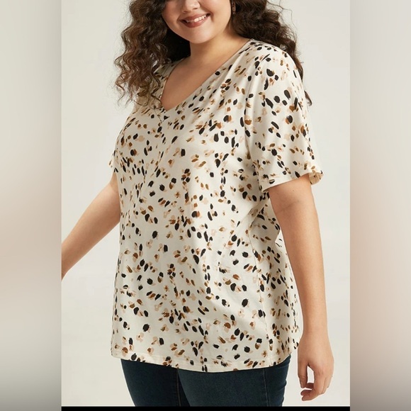 Bloomchic Floral Print V Neck Top 18/20 - Picture 1 of 10
